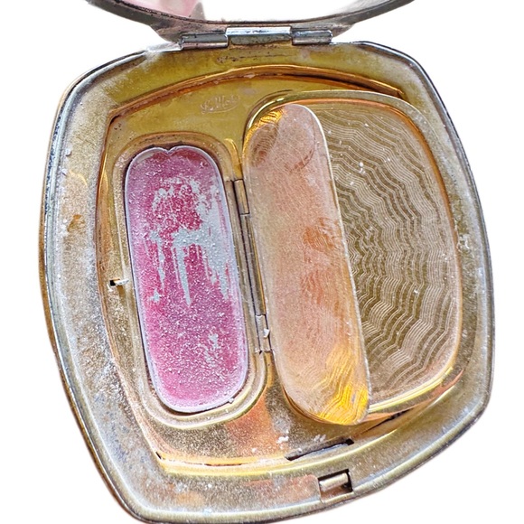 Vintage La Mode Black & Floral Guilloche Compact Mirror - Circa 1930s-40s - Picture 9 of 16